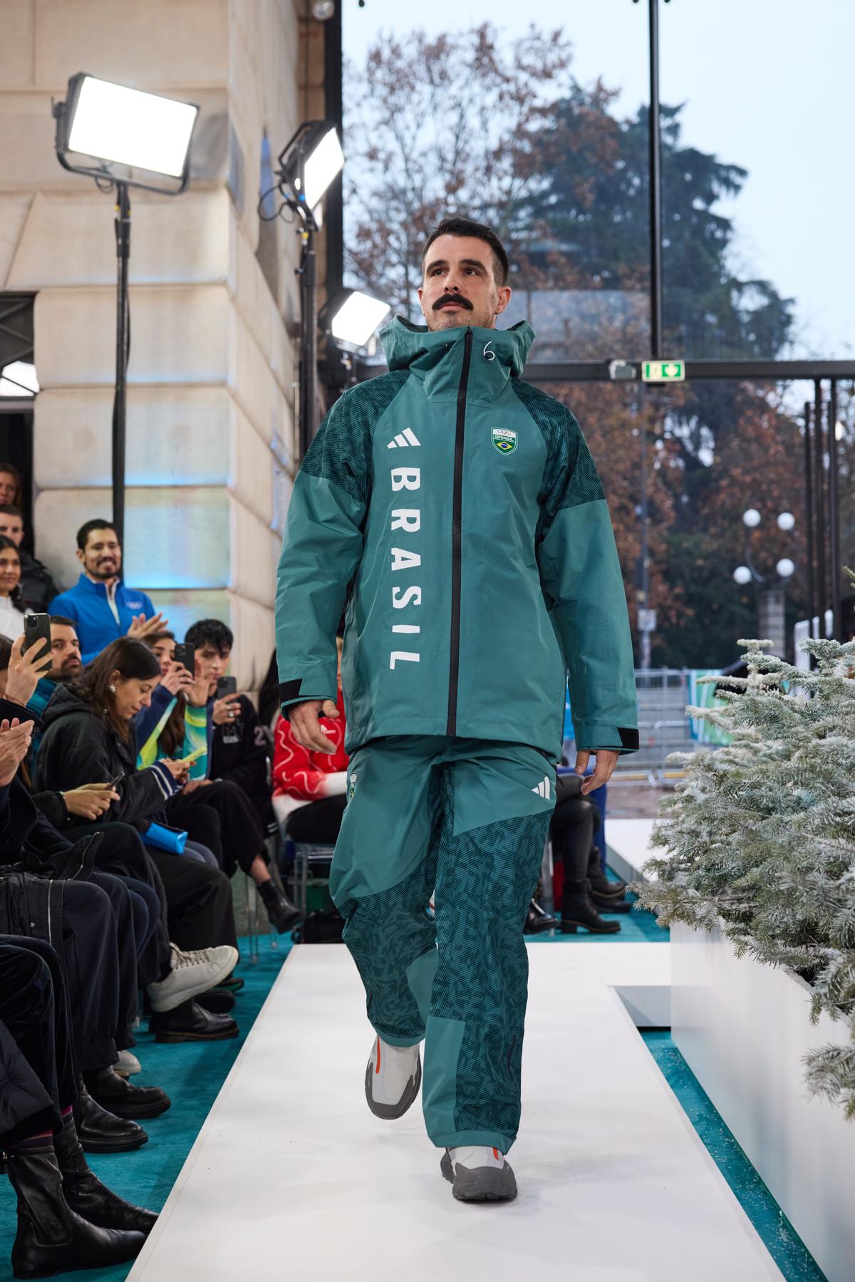 Comitê Olímpico do Brasil desfila de adidas no Fashion Show dos Jogos Olímpicos de Inverno 