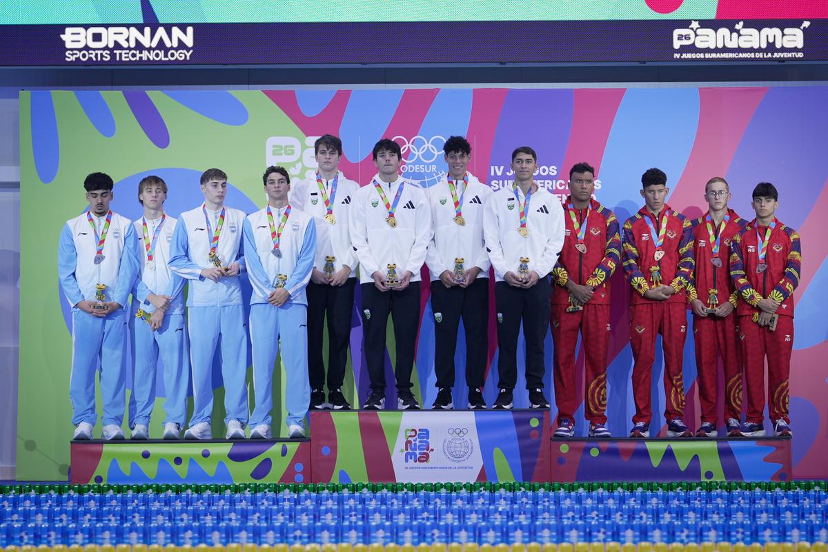 Com duas dobradinhas, natação brasileira domina finais e fatura mais 11 medalhas no Panamá